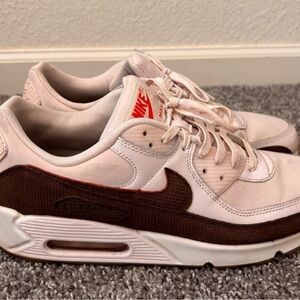 Nike Air Max 90 Sneakers in white and Brown